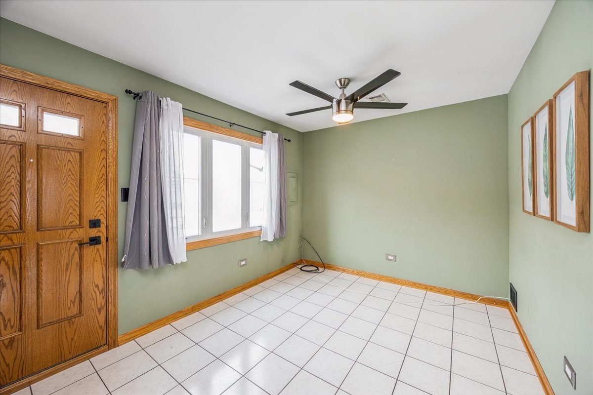 6114 W 55th Street #5, Chicago, IL 60638