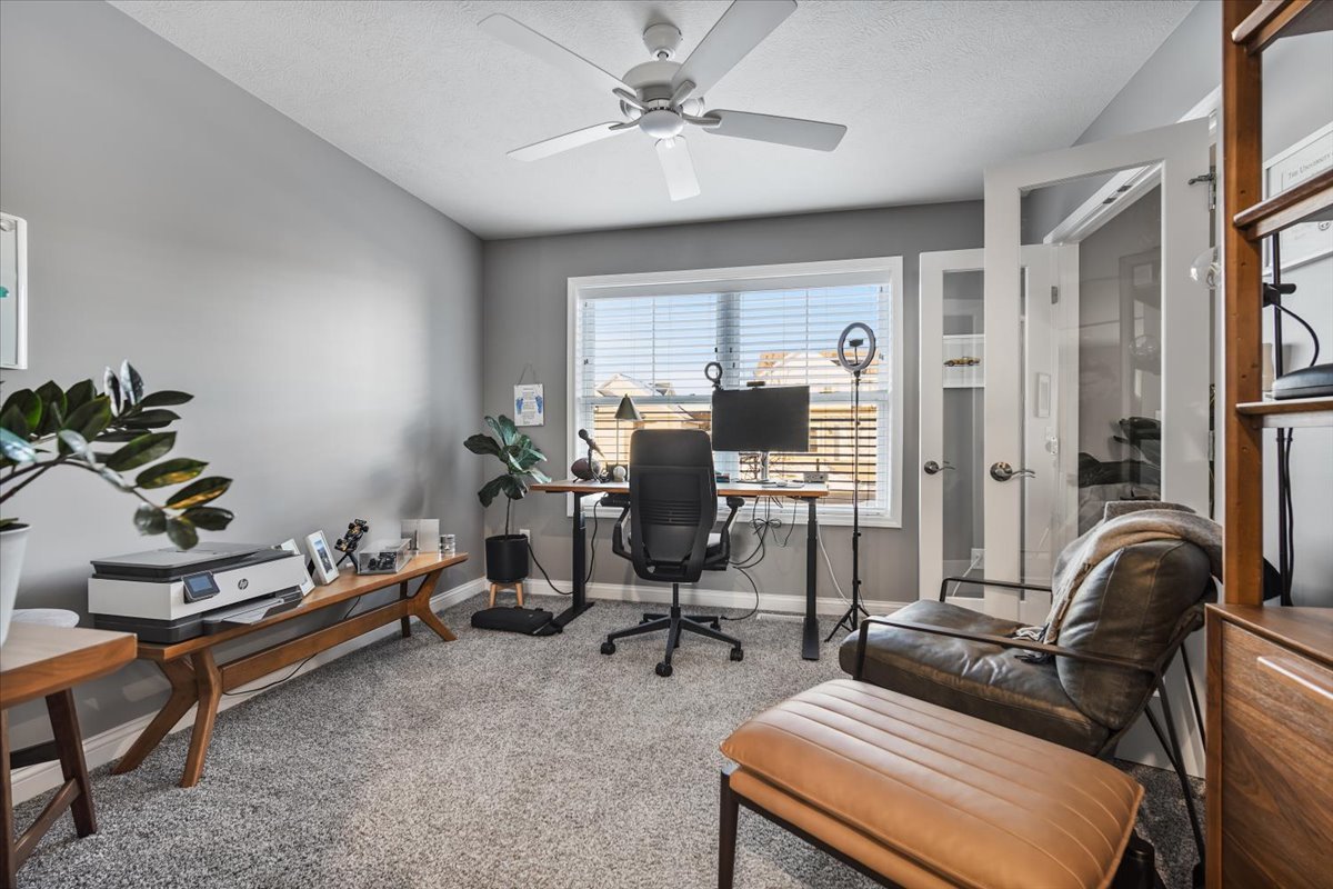 1727 Eide Road, Bloomington, IL 61704