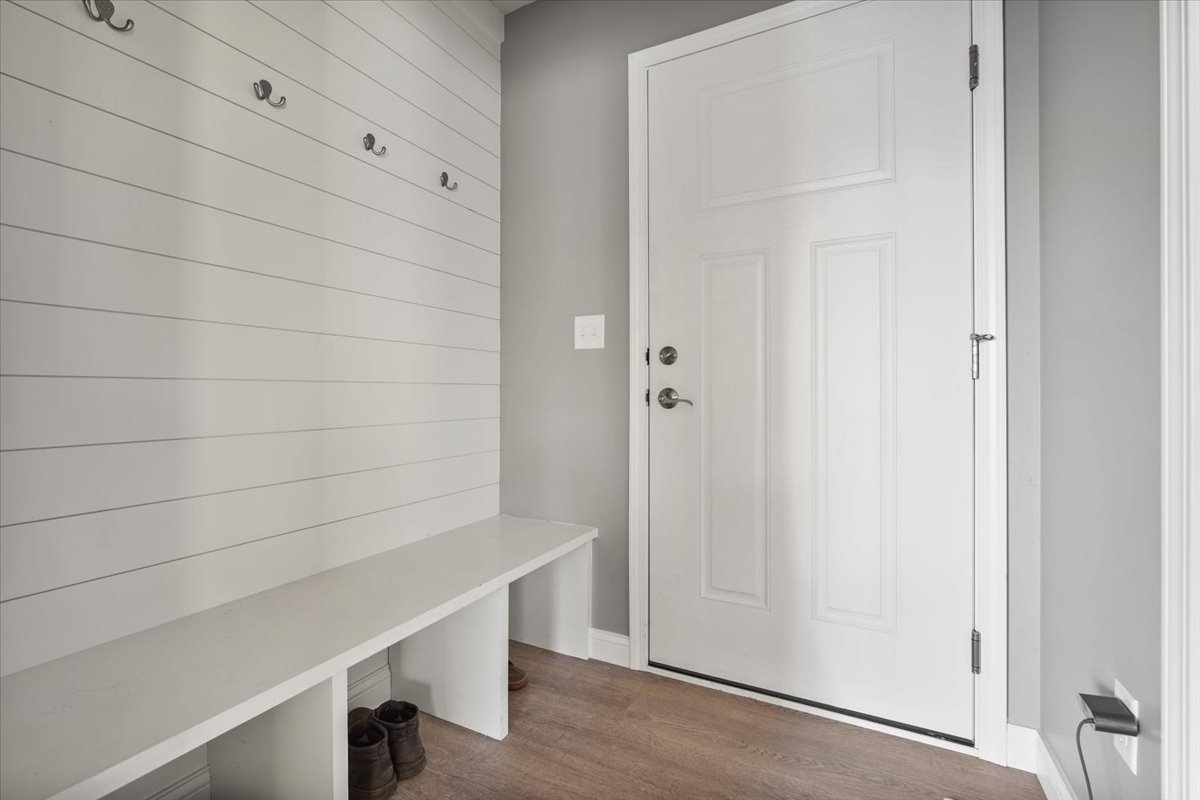 1727 Eide Road, Bloomington, IL 61704