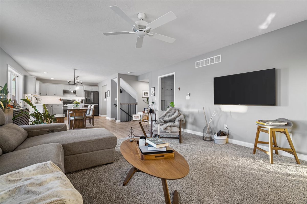 1727 Eide Road, Bloomington, IL 61704