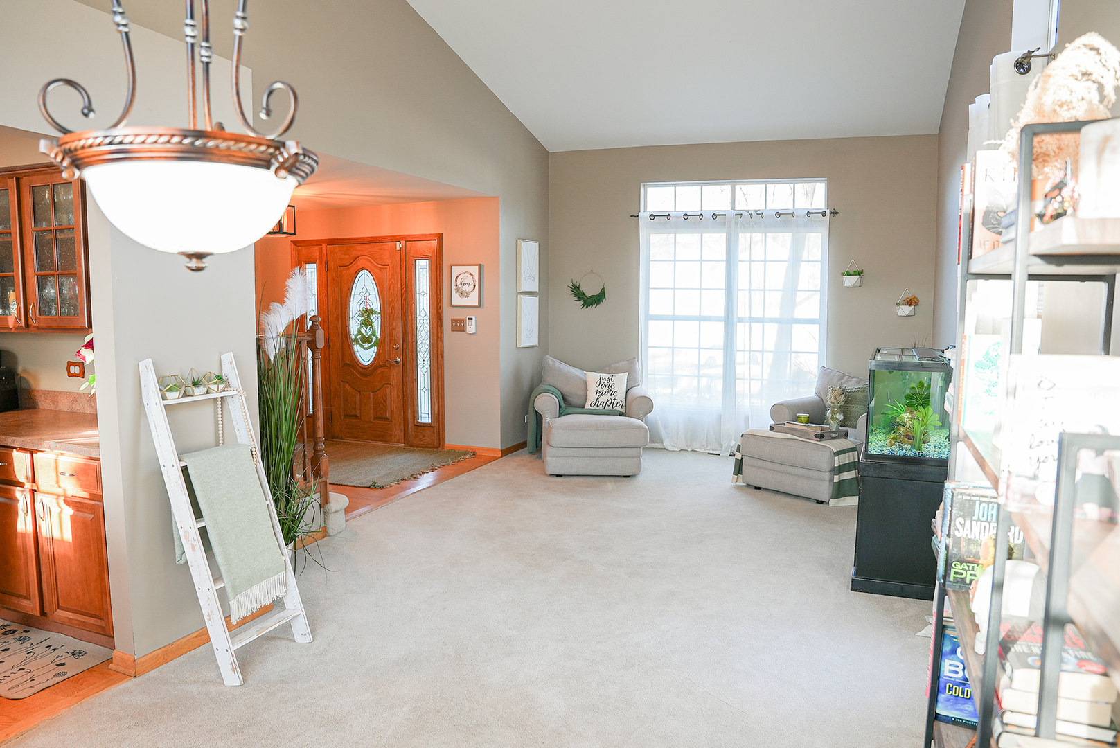 33 Foxglove Court, Streamwood, IL 60107