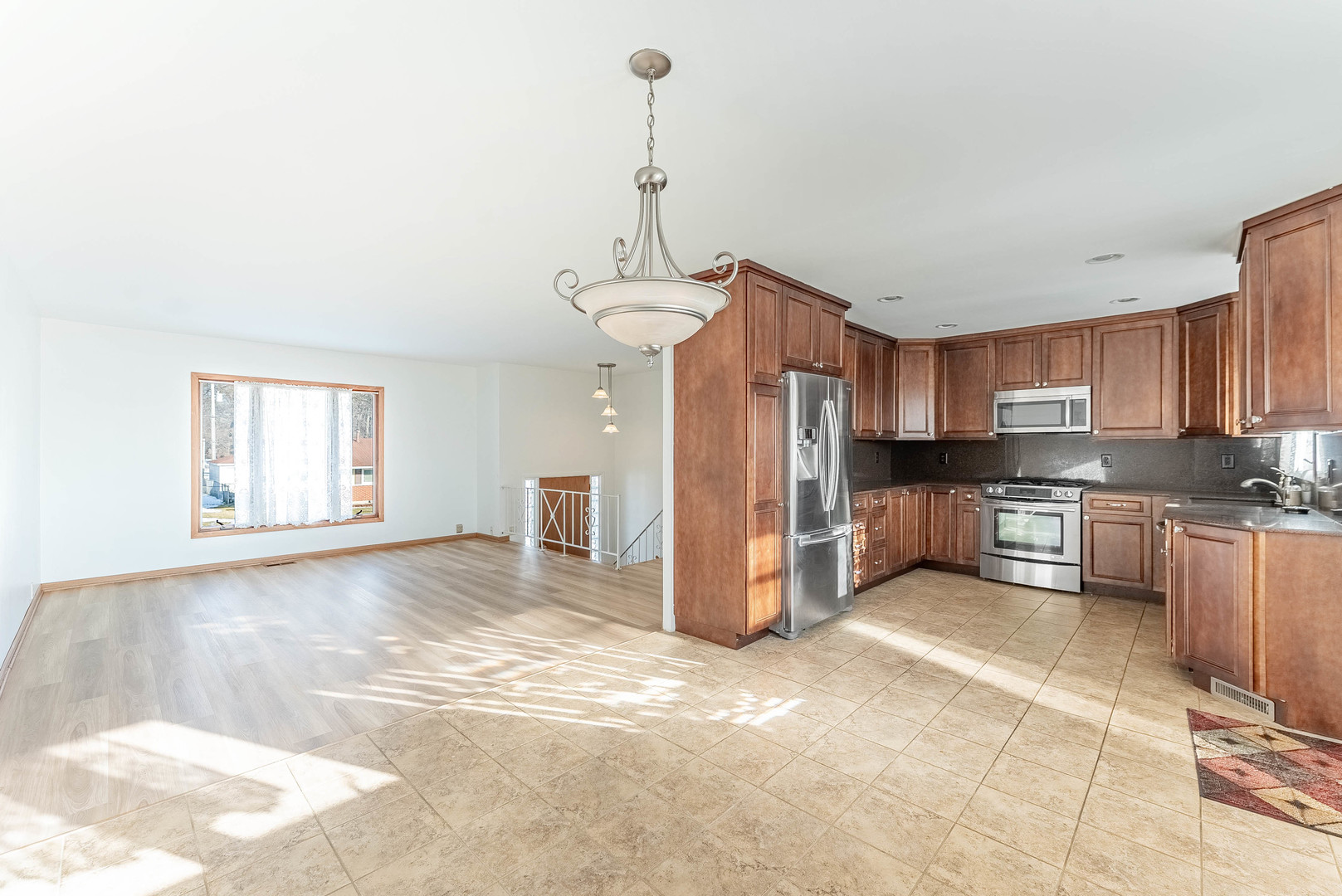 729 Yates Avenue, Romeoville, IL 60446