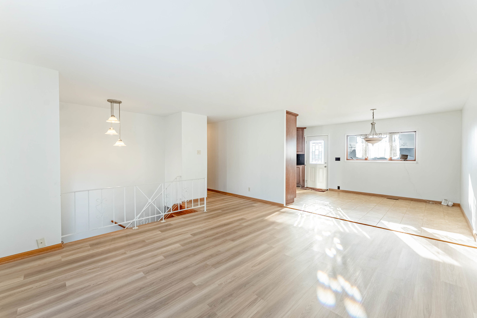 729 Yates Avenue, Romeoville, IL 60446