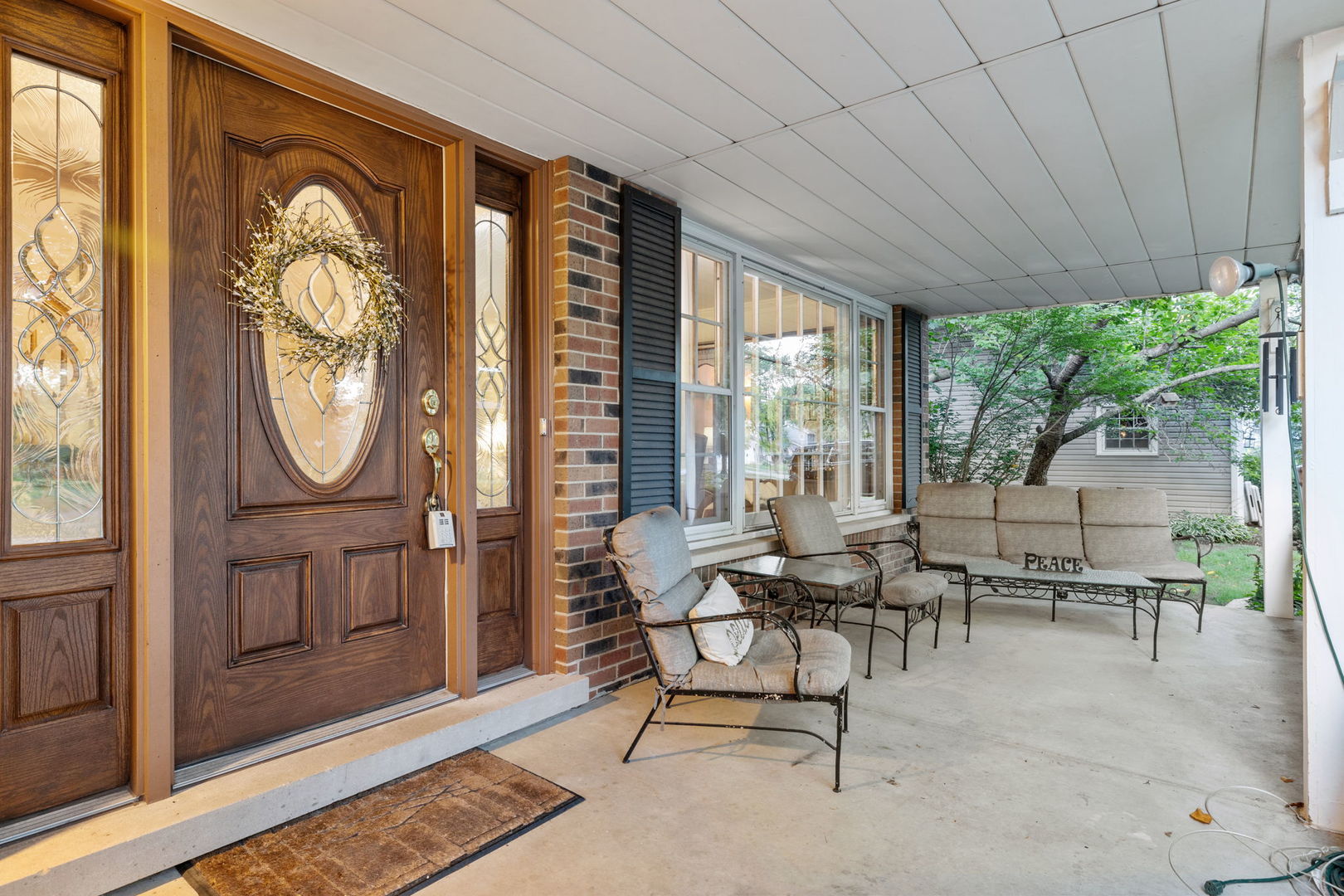 2S501 Seneca Drive, Wheaton, IL 60189