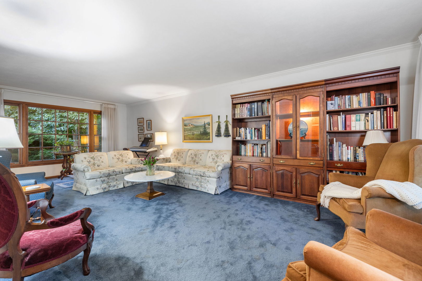 2S501 Seneca Drive, Wheaton, IL 60189