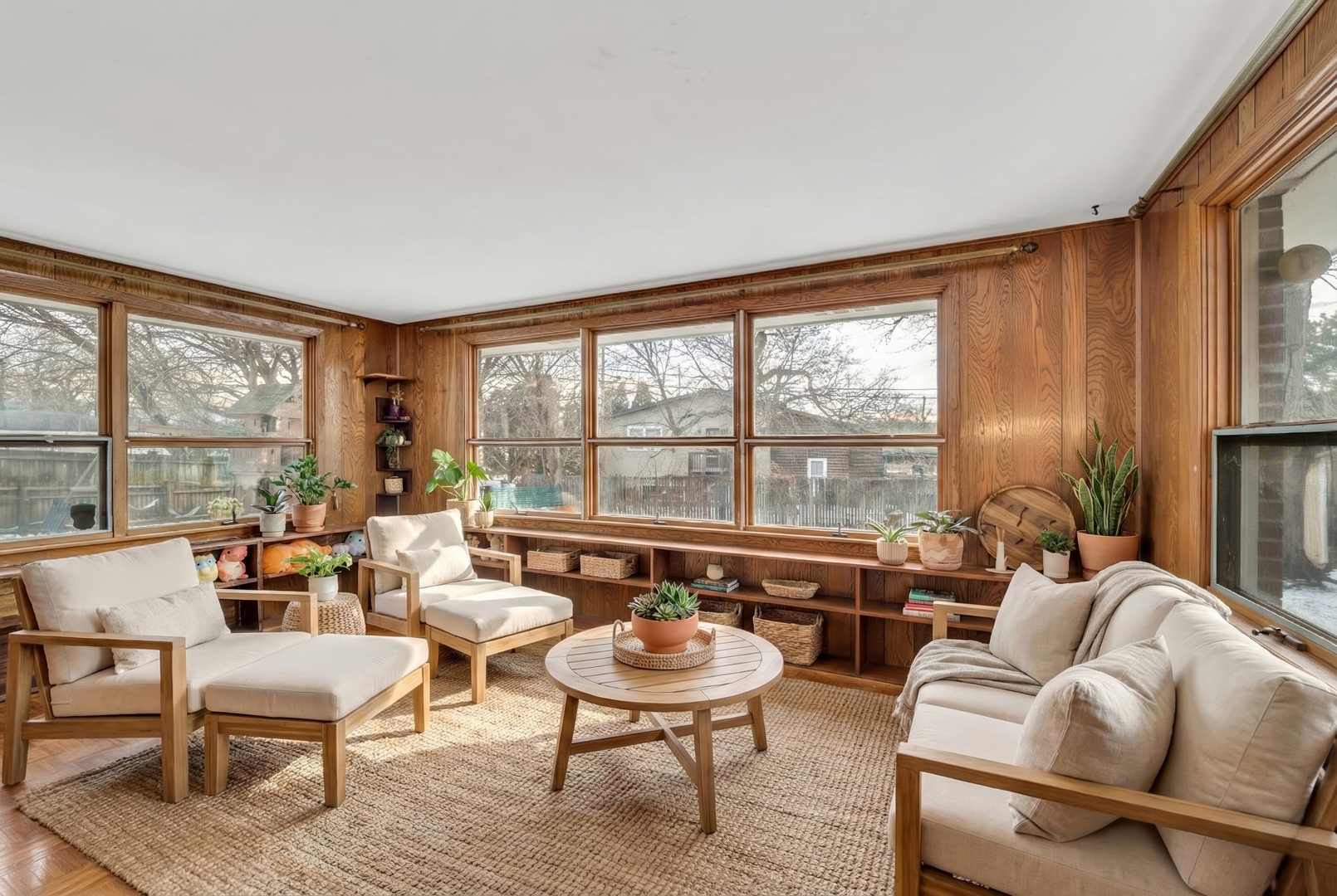 801 Woodlawn Drive, DeKalb, IL 60115