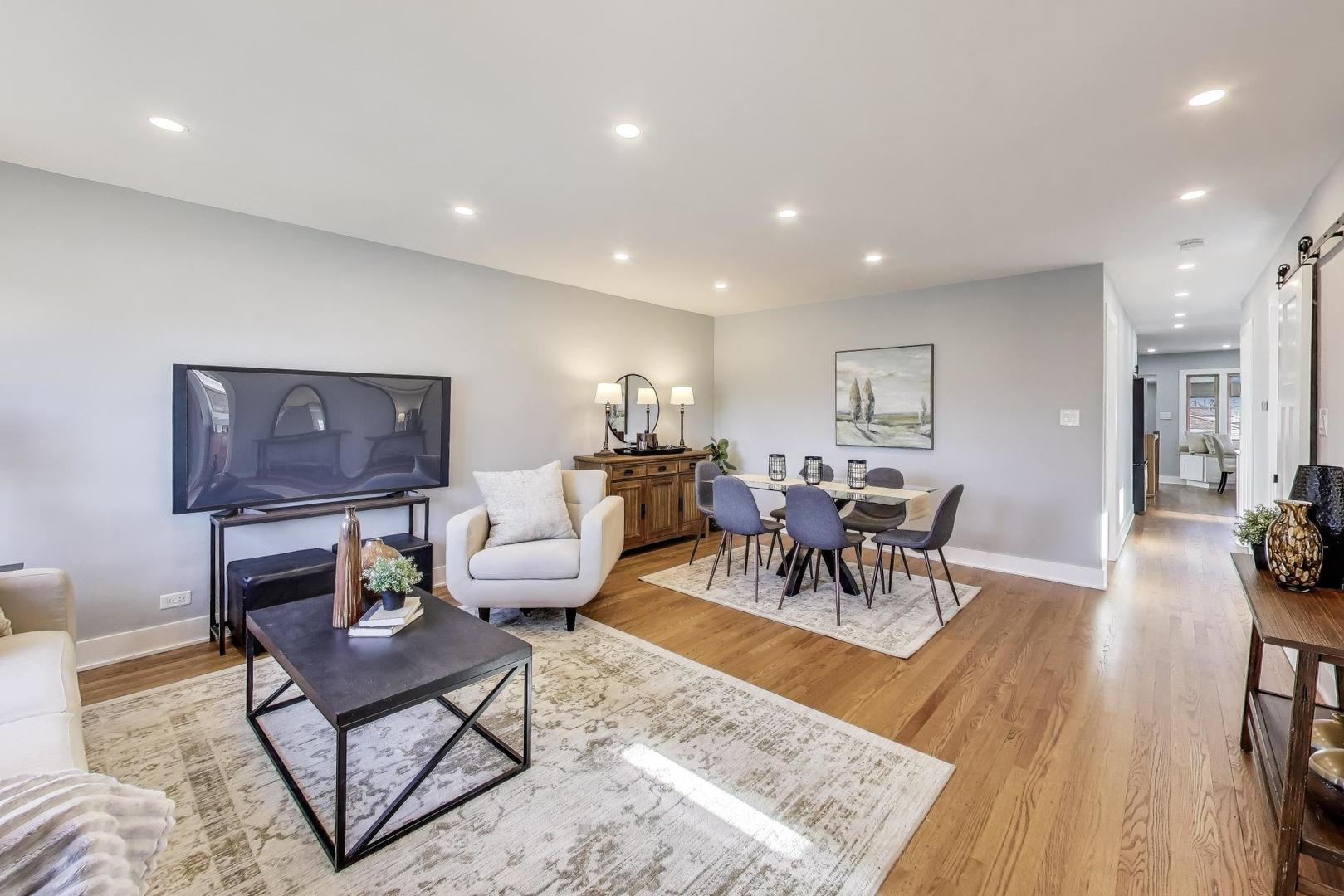 7441 N Oriole Avenue, Chicago, IL 60631