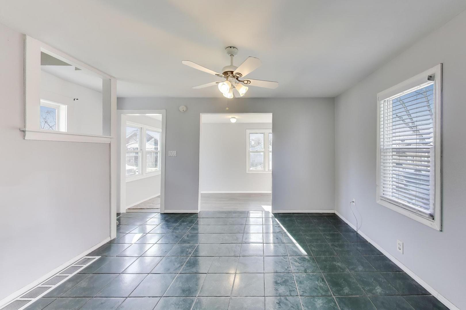 764 2nd Avenue, Aurora, IL 60505