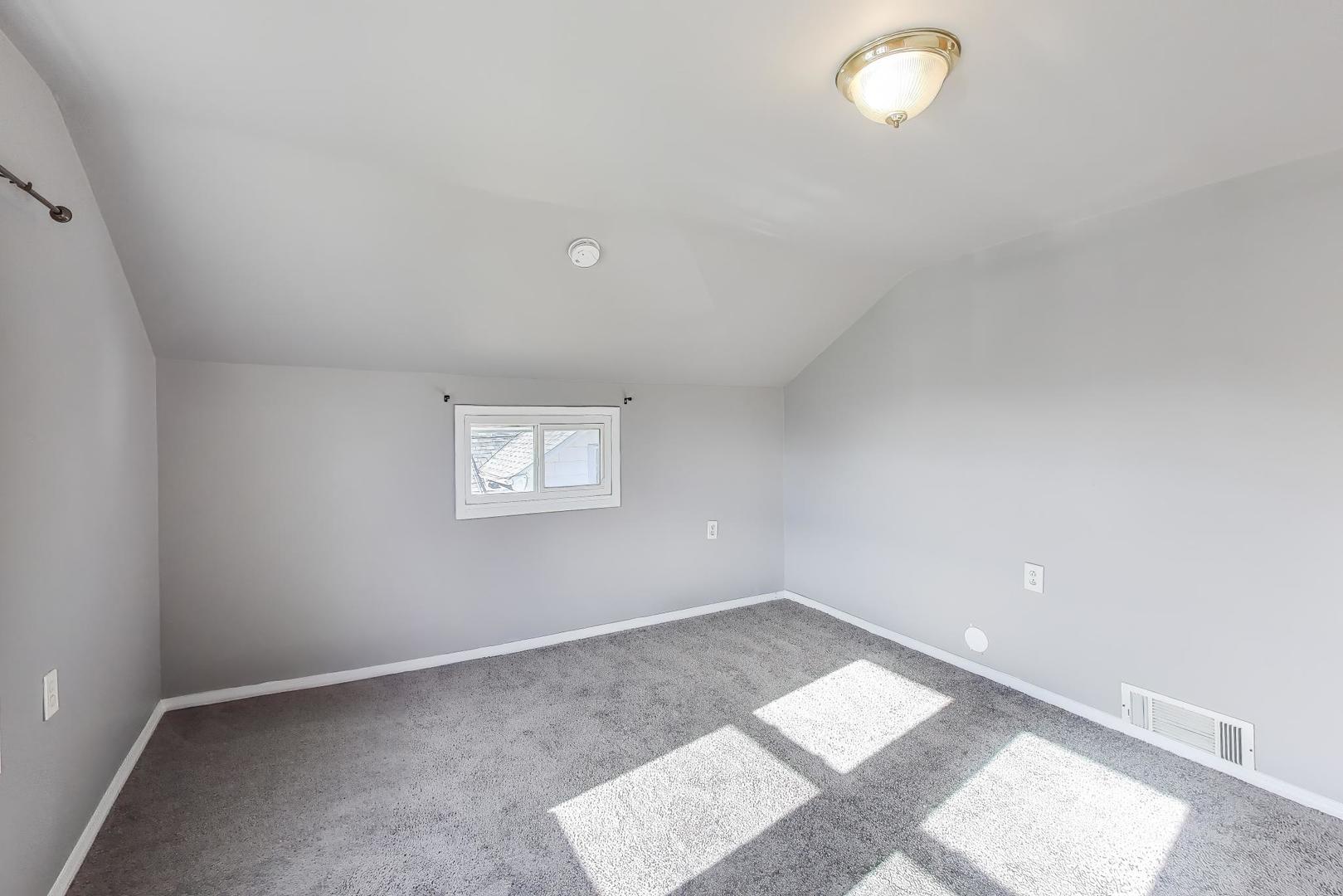 764 2nd Avenue, Aurora, IL 60505