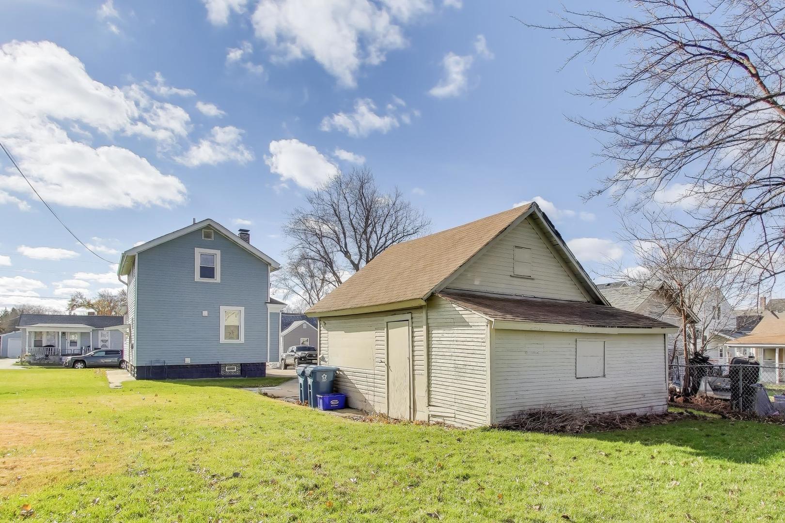 764 2nd Avenue, Aurora, IL 60505