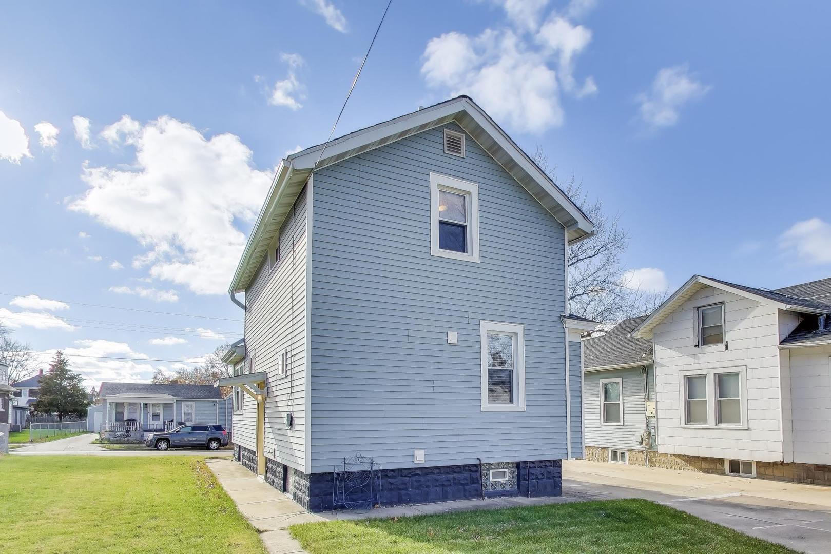 764 2nd Avenue, Aurora, IL 60505