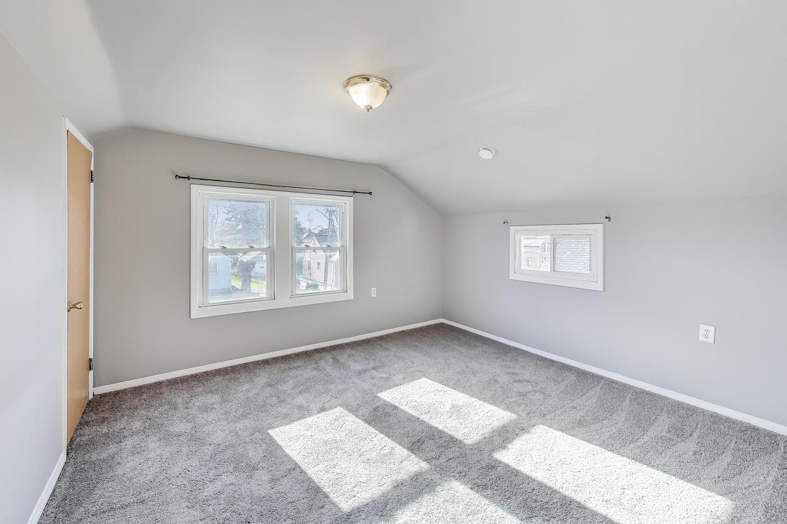 764 2nd Avenue, Aurora, IL 60505