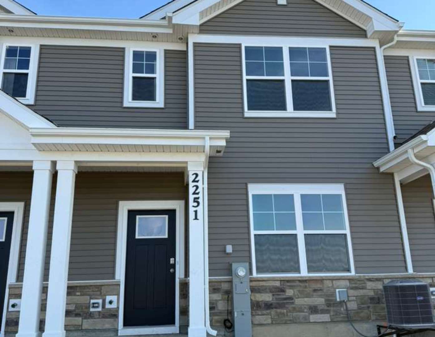 2251 Riesling Road, Oswego, IL 60543