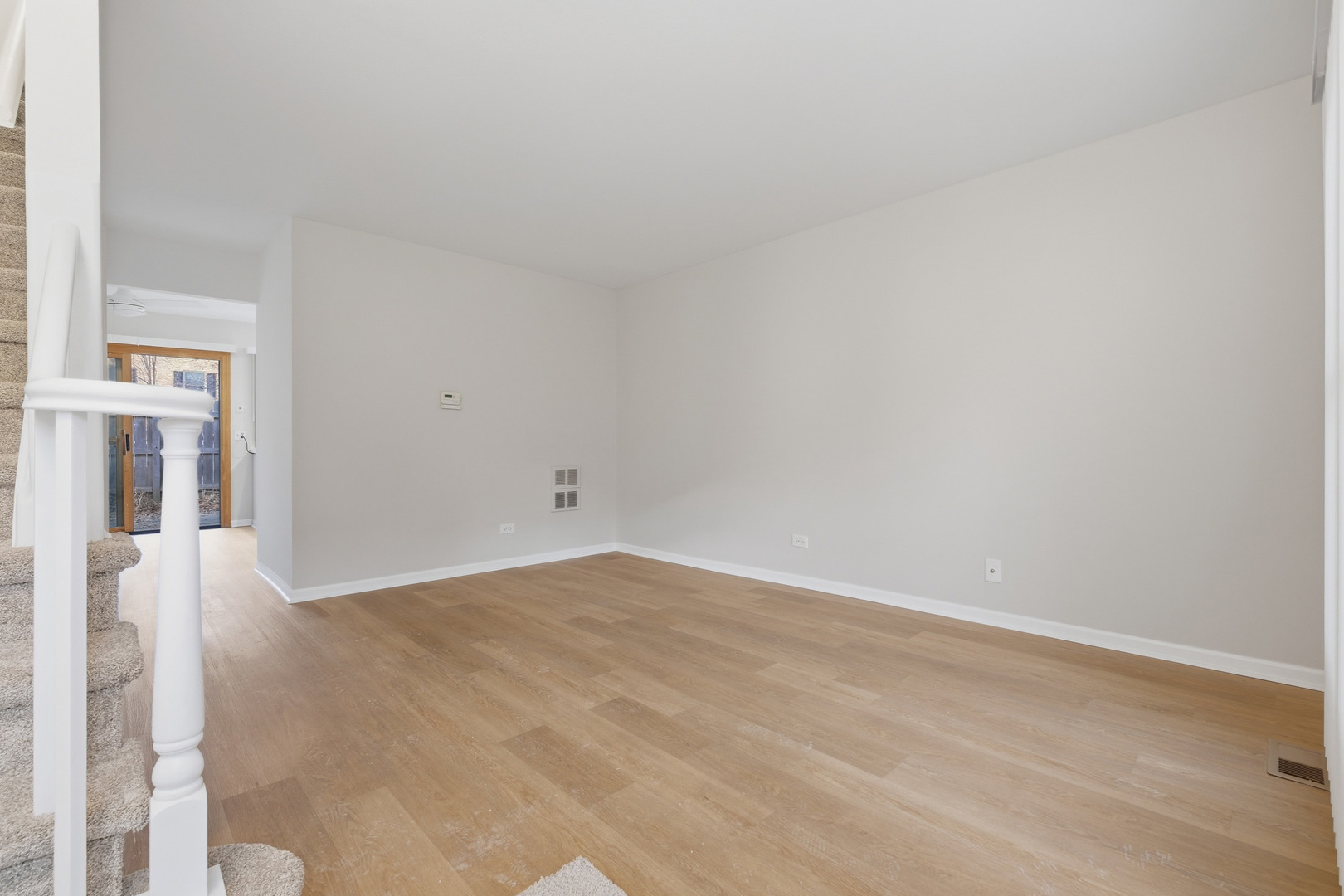 1746 Sessions Walk #1746, Hoffman Estates, IL 60169