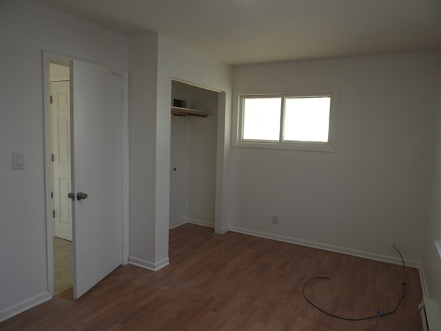 1126 N Ash Street, Waukegan, IL 60085