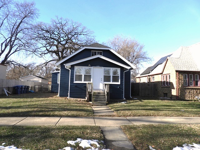 1126 N Ash Street, Waukegan, IL 60085