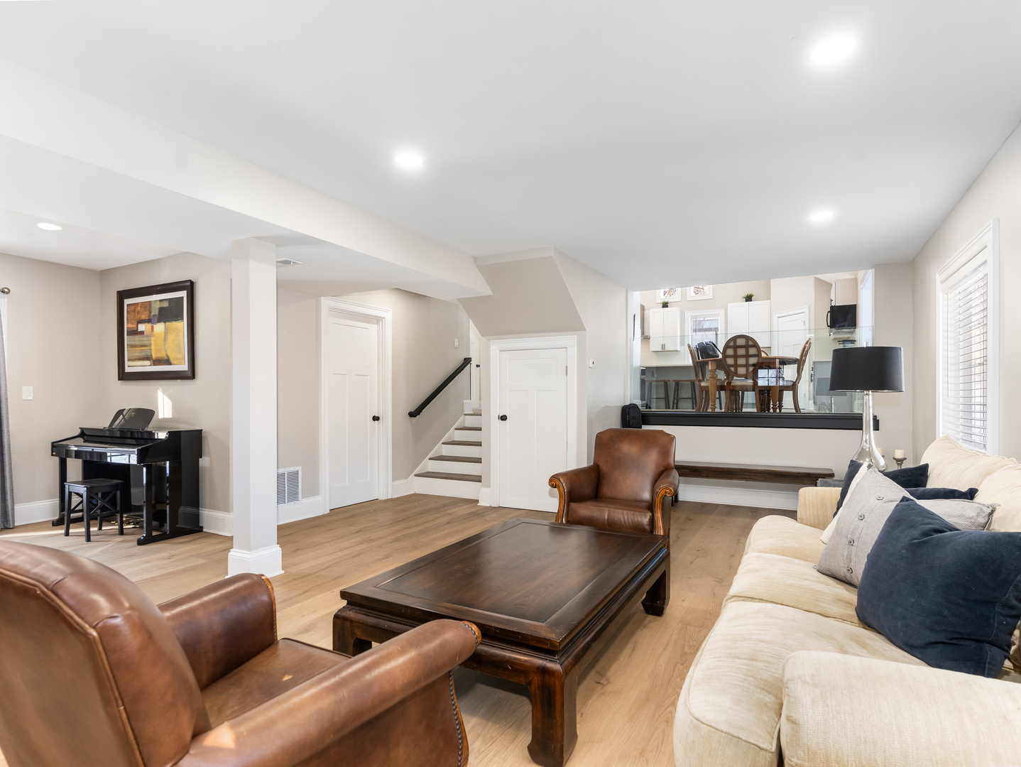 1906 N Summit Street, Wheaton, IL 60187