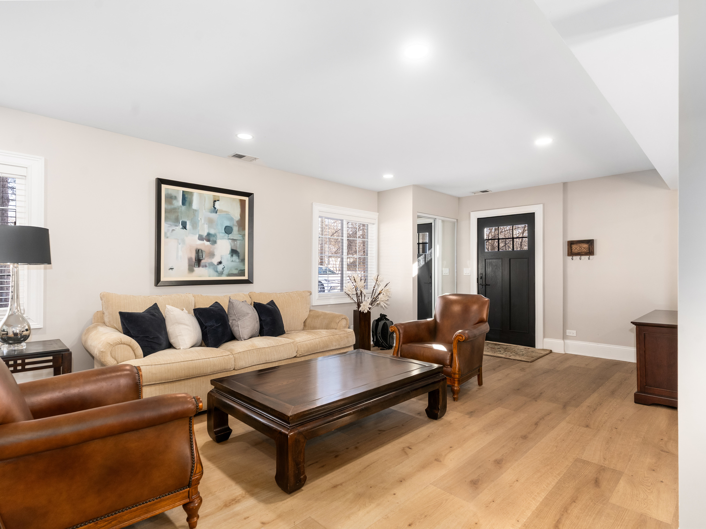 1906 N Summit Street, Wheaton, IL 60187