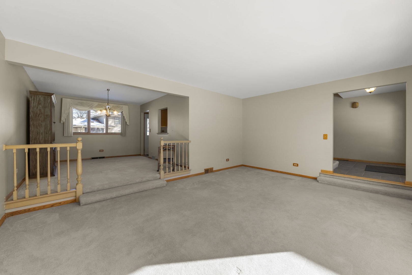 609 DEBORAH Court, Schaumburg, IL 60193