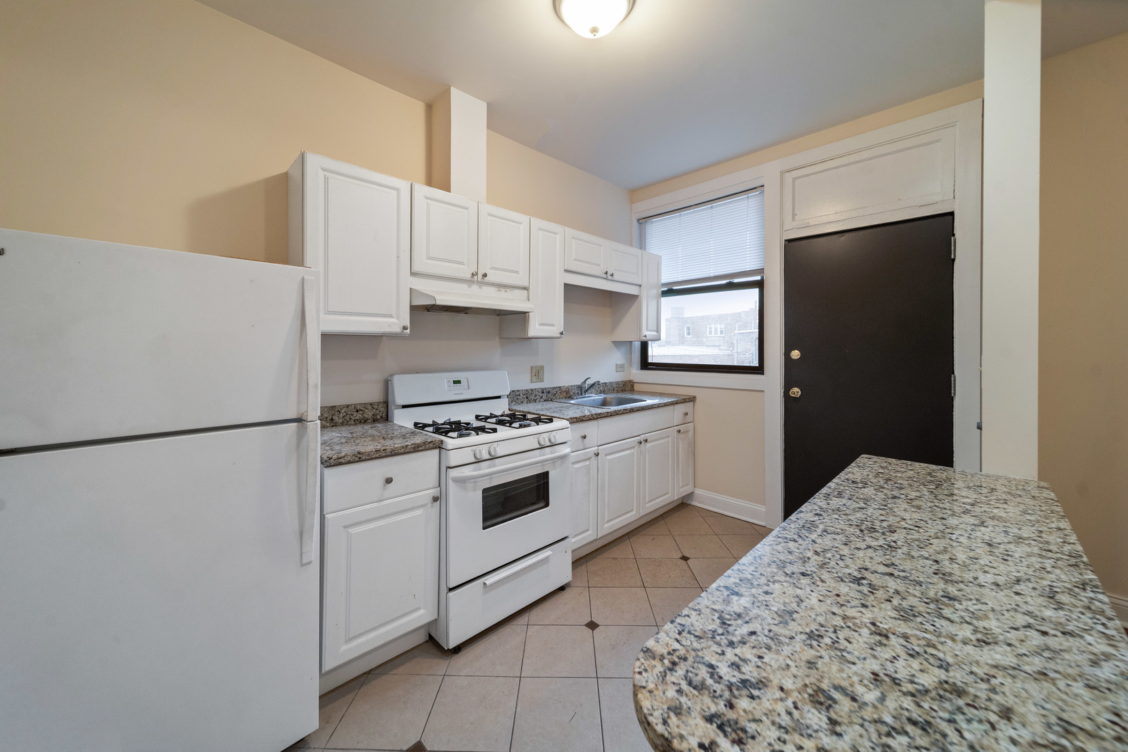 7101-7109 N Clark Street, Chicago, IL 60626