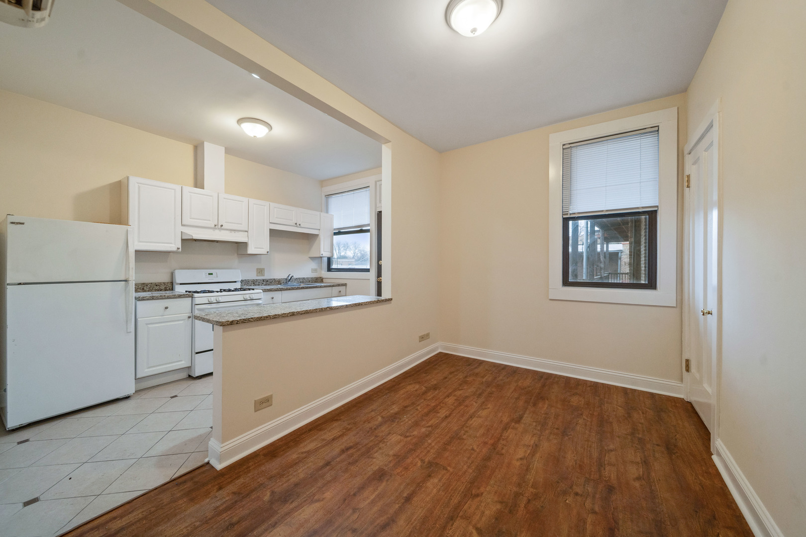 7101-7109 N Clark Street, Chicago, IL 60626