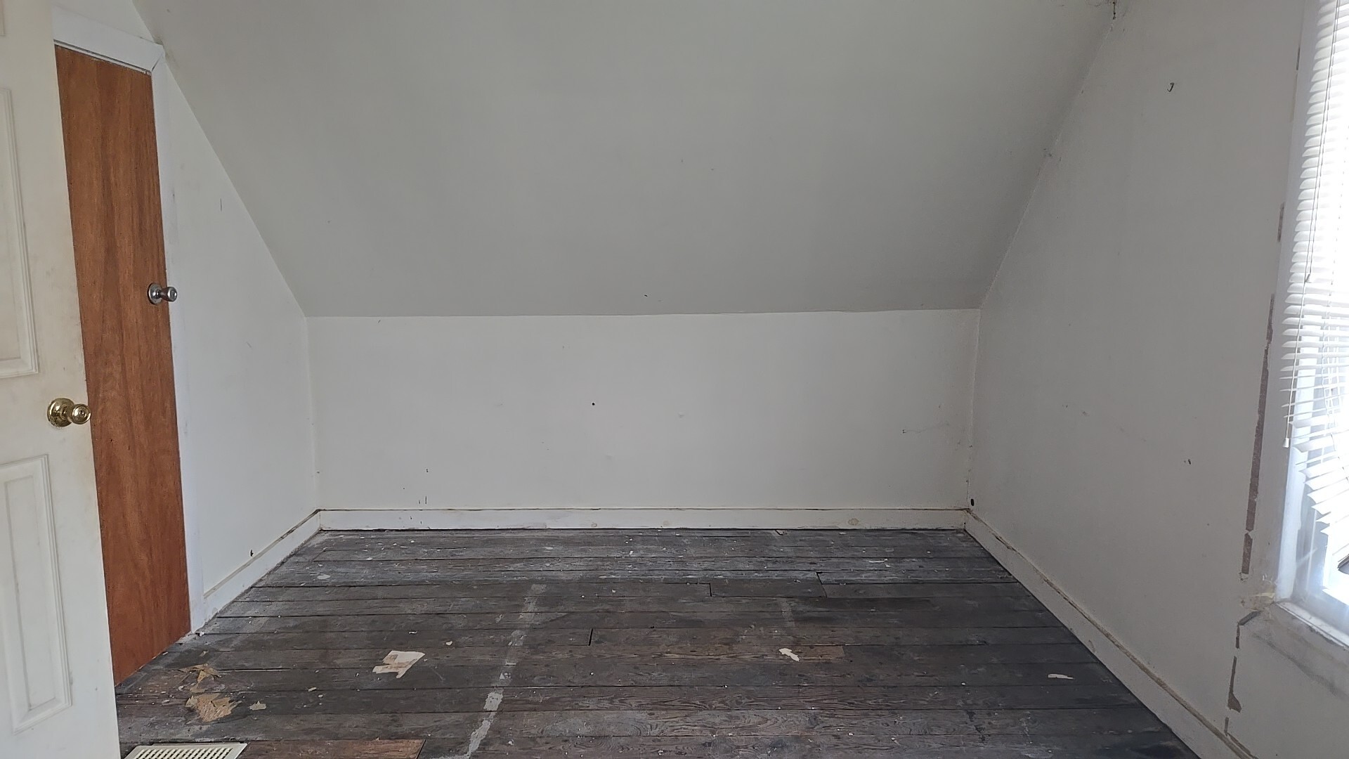 11236 S Stewart Avenue, Chicago, IL 60628