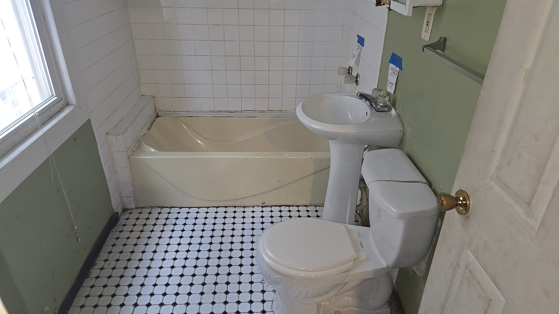 11236 S Stewart Avenue, Chicago, IL 60628