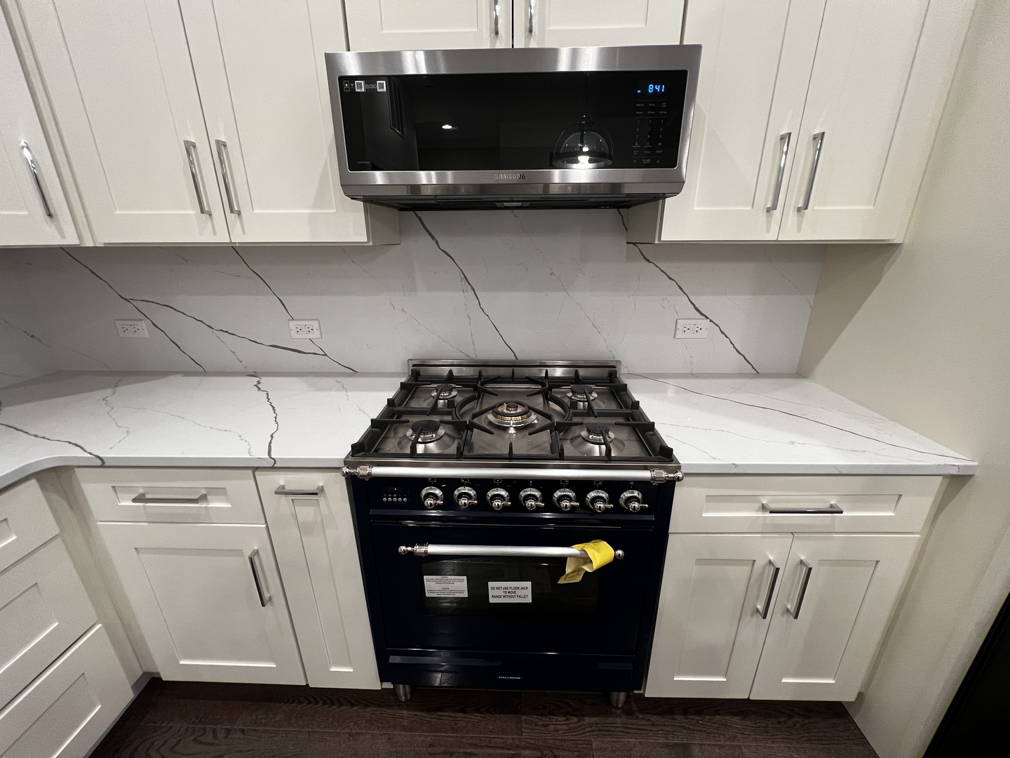 4819 Main Street #204, Skokie, IL 60077