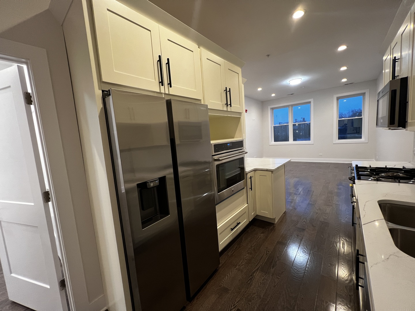 4819 Main Street #202, Skokie, IL 60077