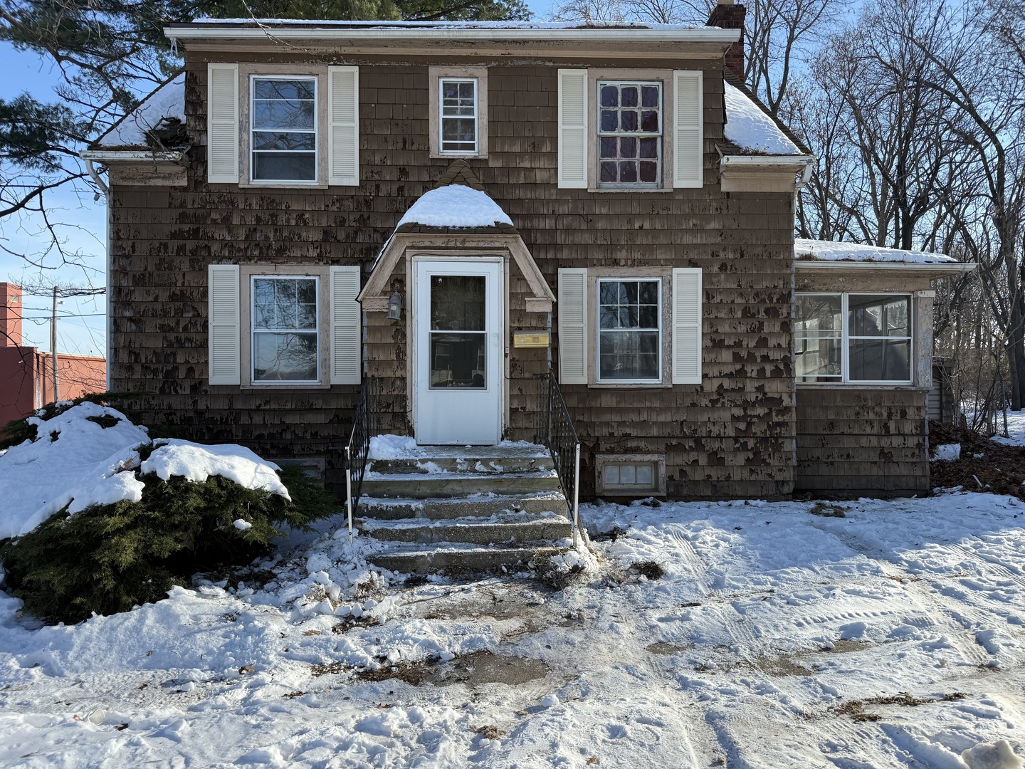 114 Ashley Avenue, Rockford, IL 61102