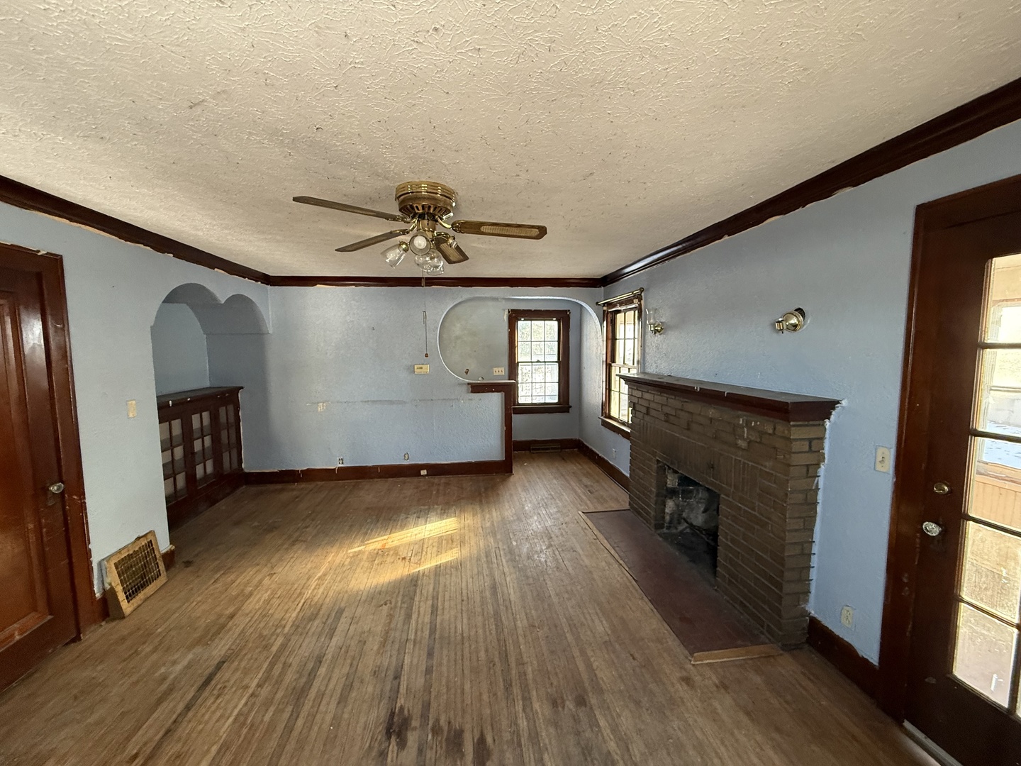 114 Ashley Avenue, Rockford, IL 61102