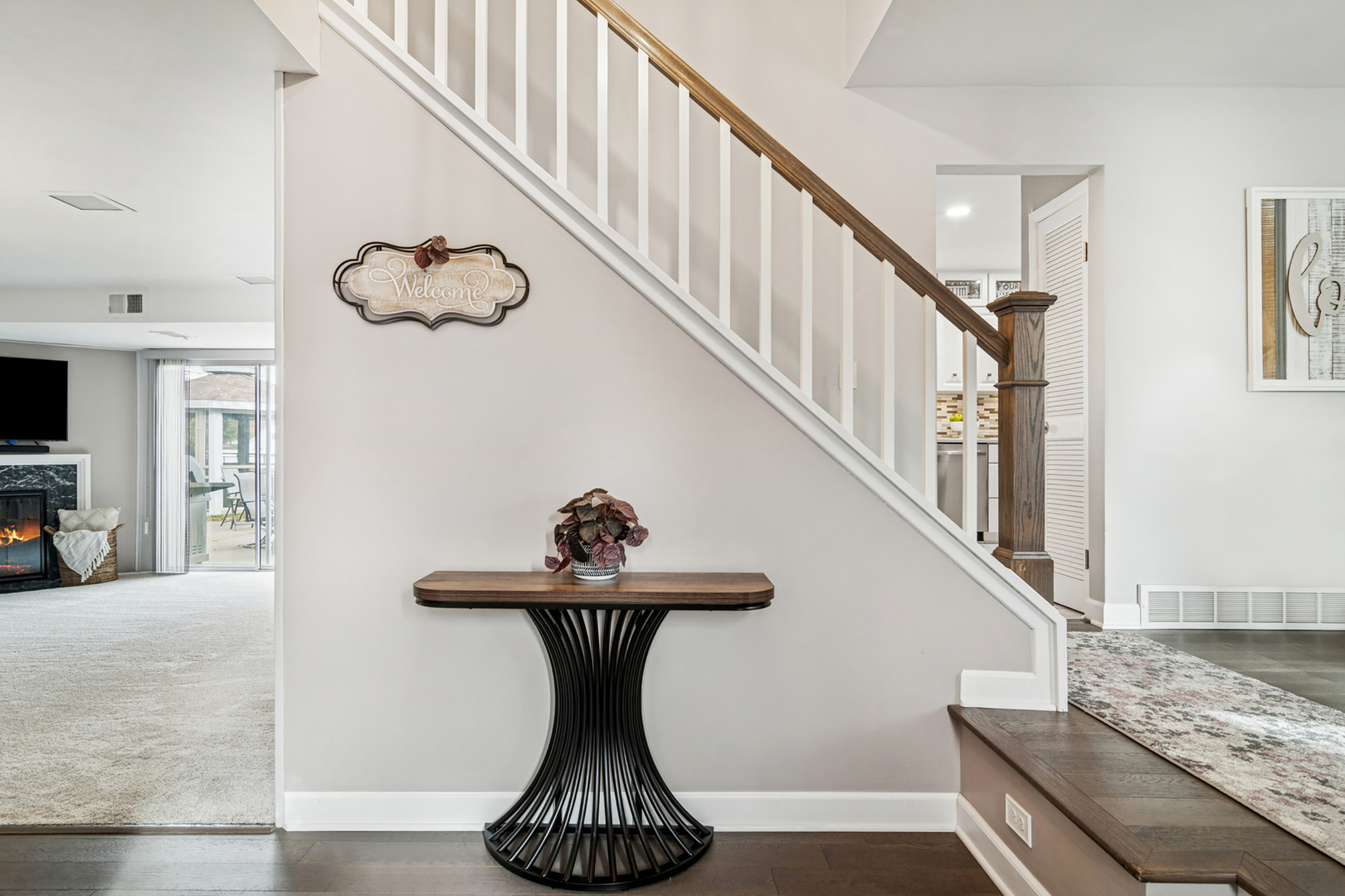 214 E Ivy Lane, Arlington Heights, IL 60004