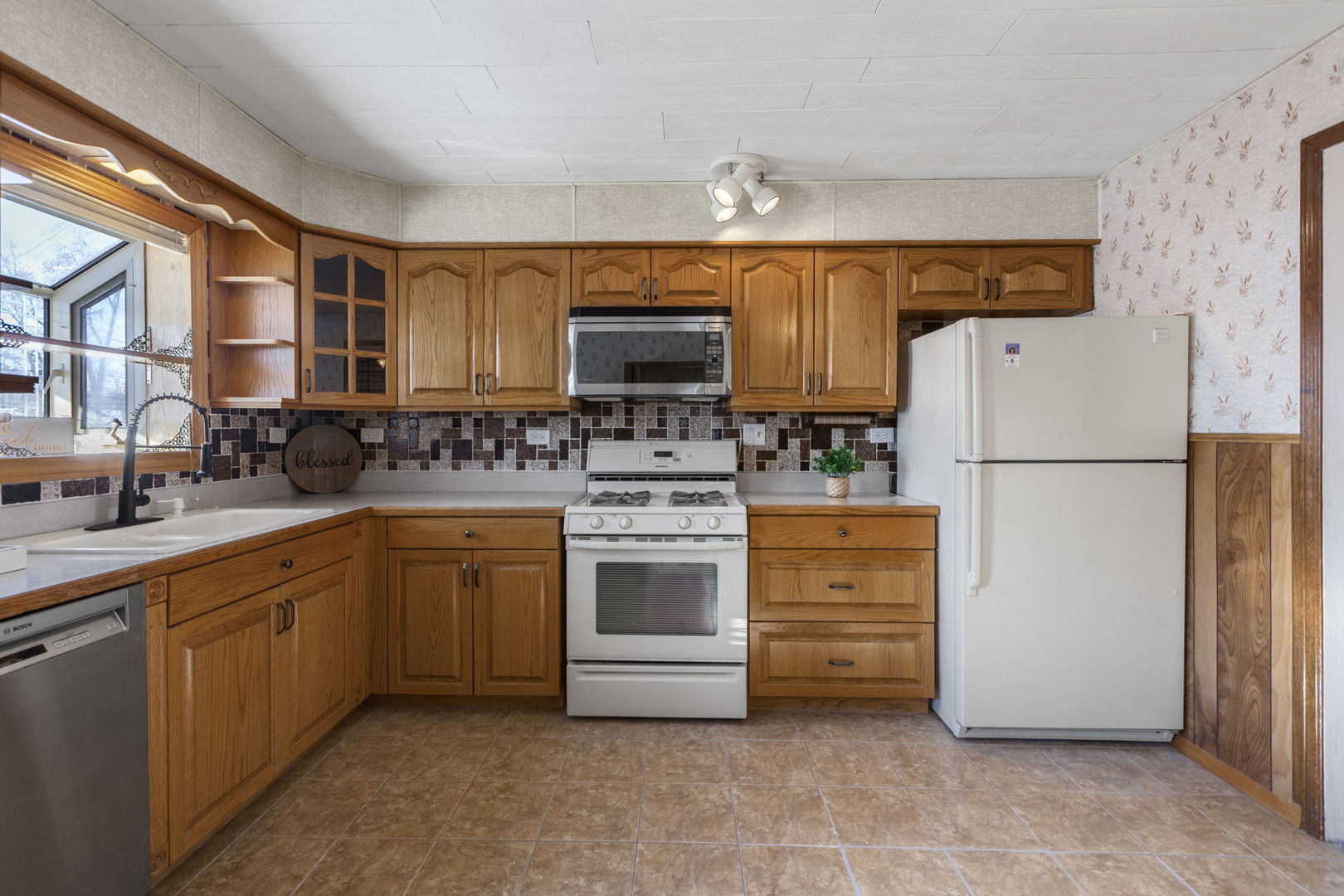 3132 Grand Boulevard, Brookfield, IL 60513