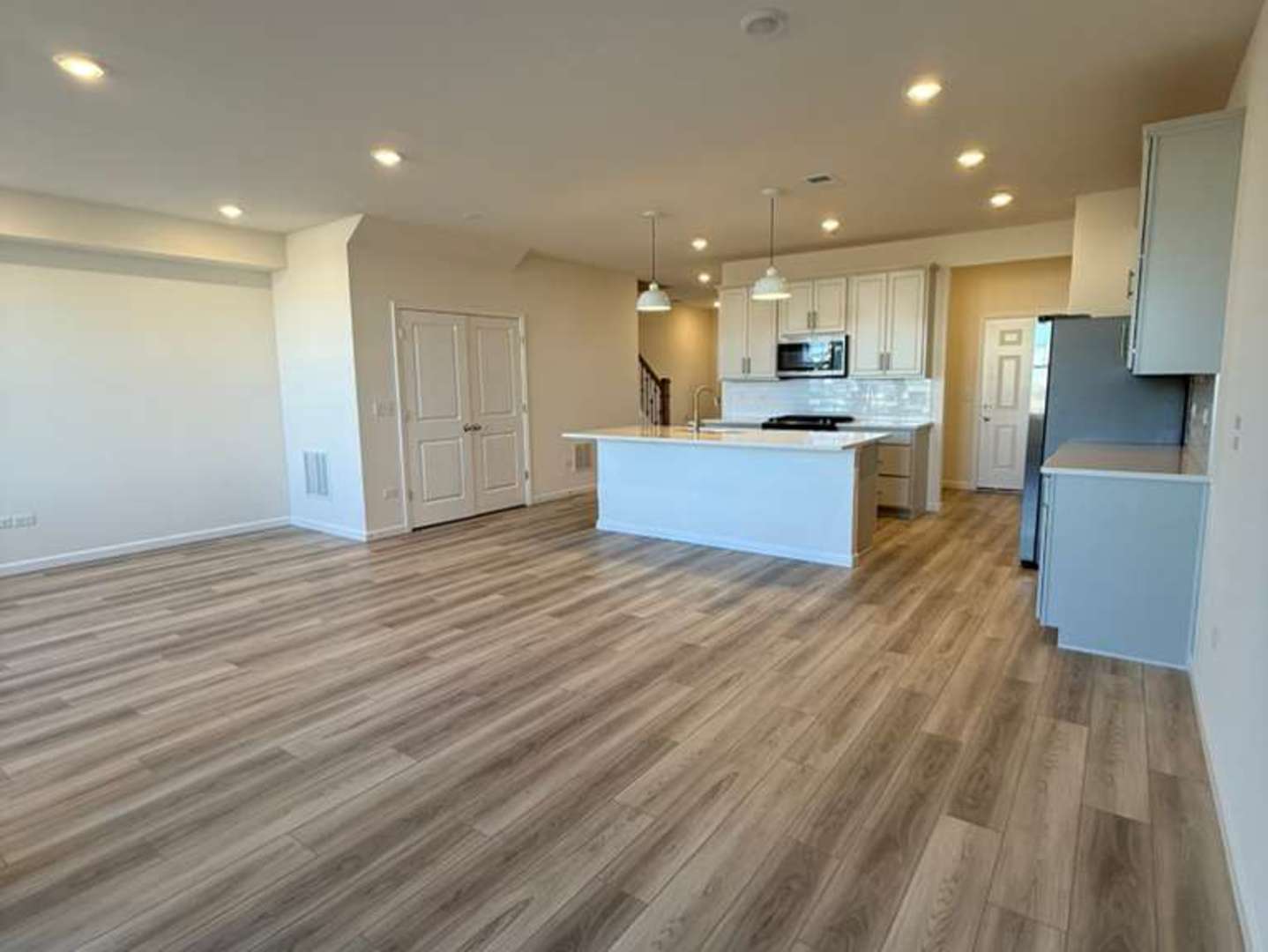 672 Switchgrass Way #58005, Bolingbrook, IL 60490