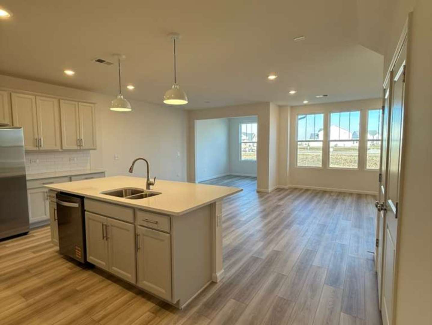 672 Switchgrass Way #58005, Bolingbrook, IL 60490