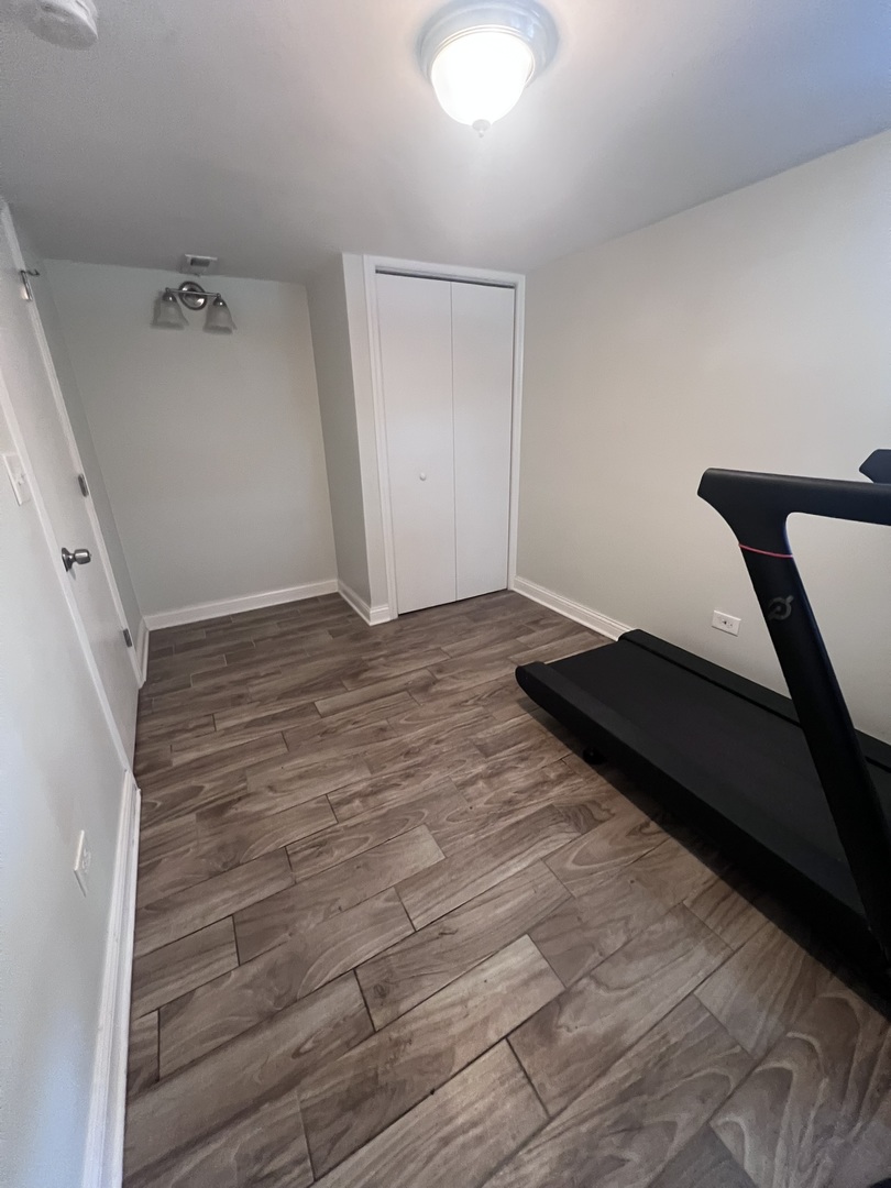 937 E 84th Place, Chicago, IL 60619