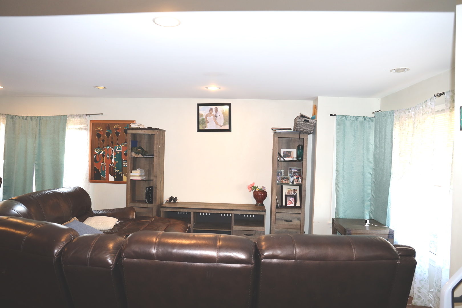 937 E 84th Place, Chicago, IL 60619