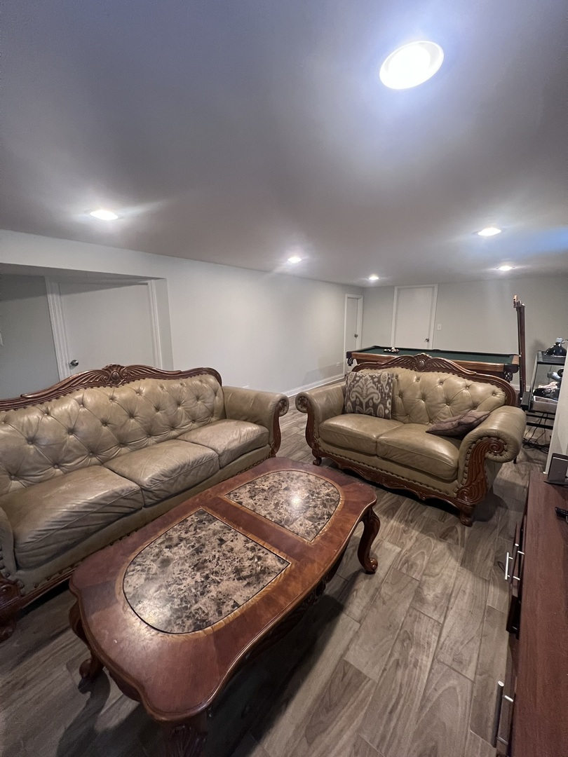 937 E 84th Place, Chicago, IL 60619