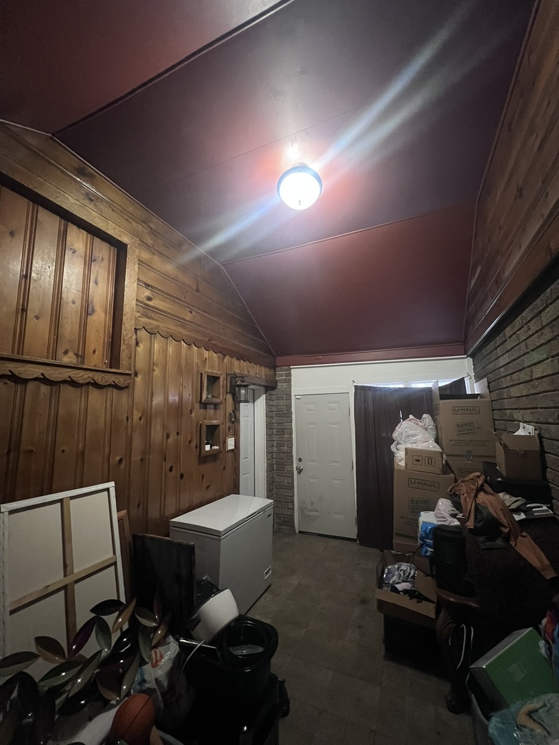 937 E 84th Place, Chicago, IL 60619