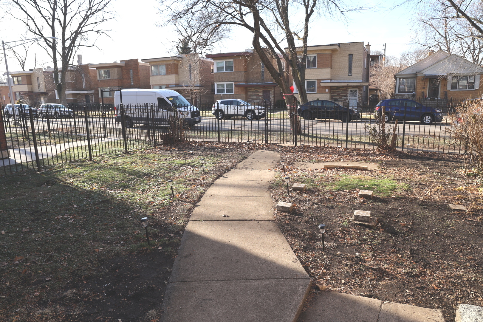 937 E 84th Place, Chicago, IL 60619