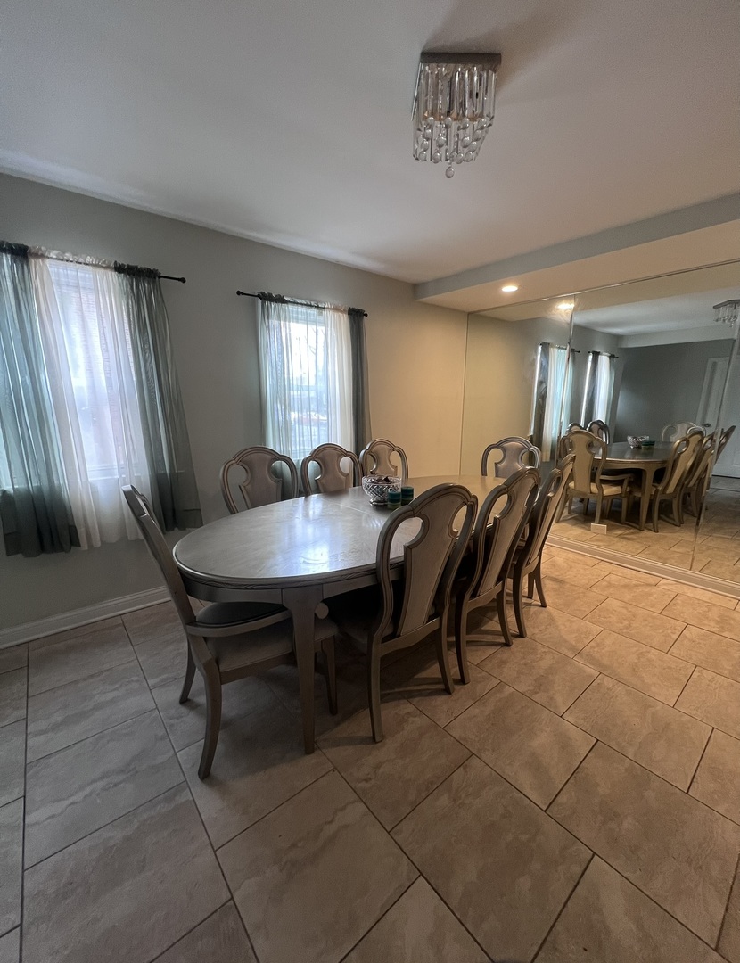 937 E 84th Place, Chicago, IL 60619