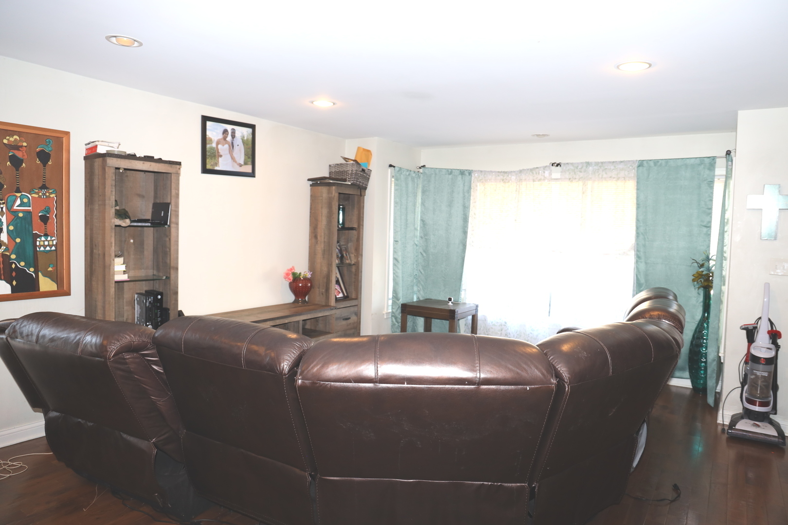 937 E 84th Place, Chicago, IL 60619