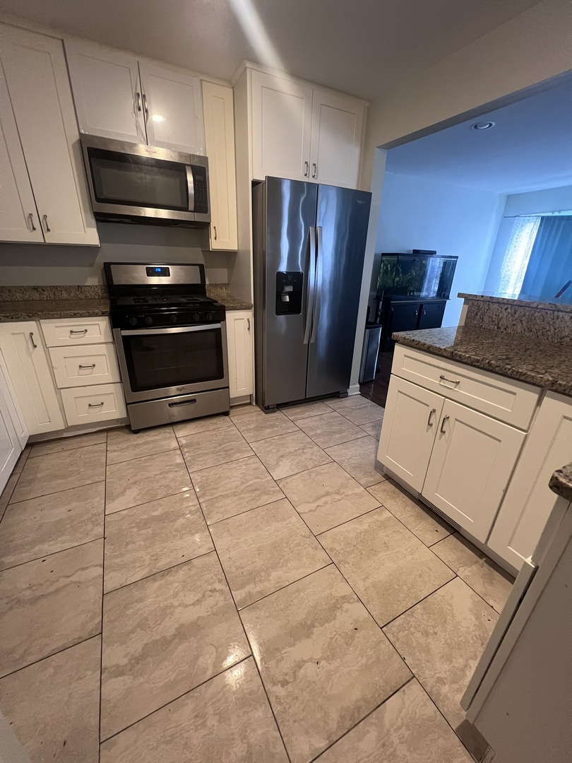 937 E 84th Place, Chicago, IL 60619