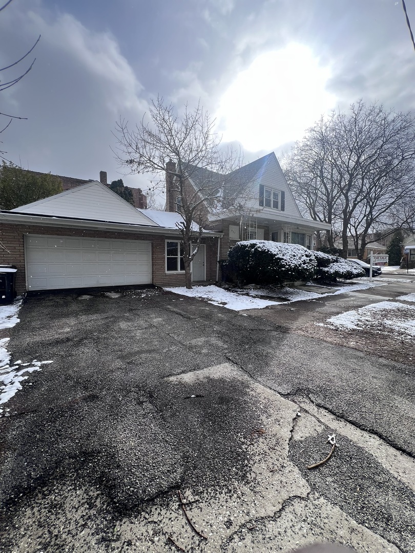 937 E 84th Place, Chicago, IL 60619