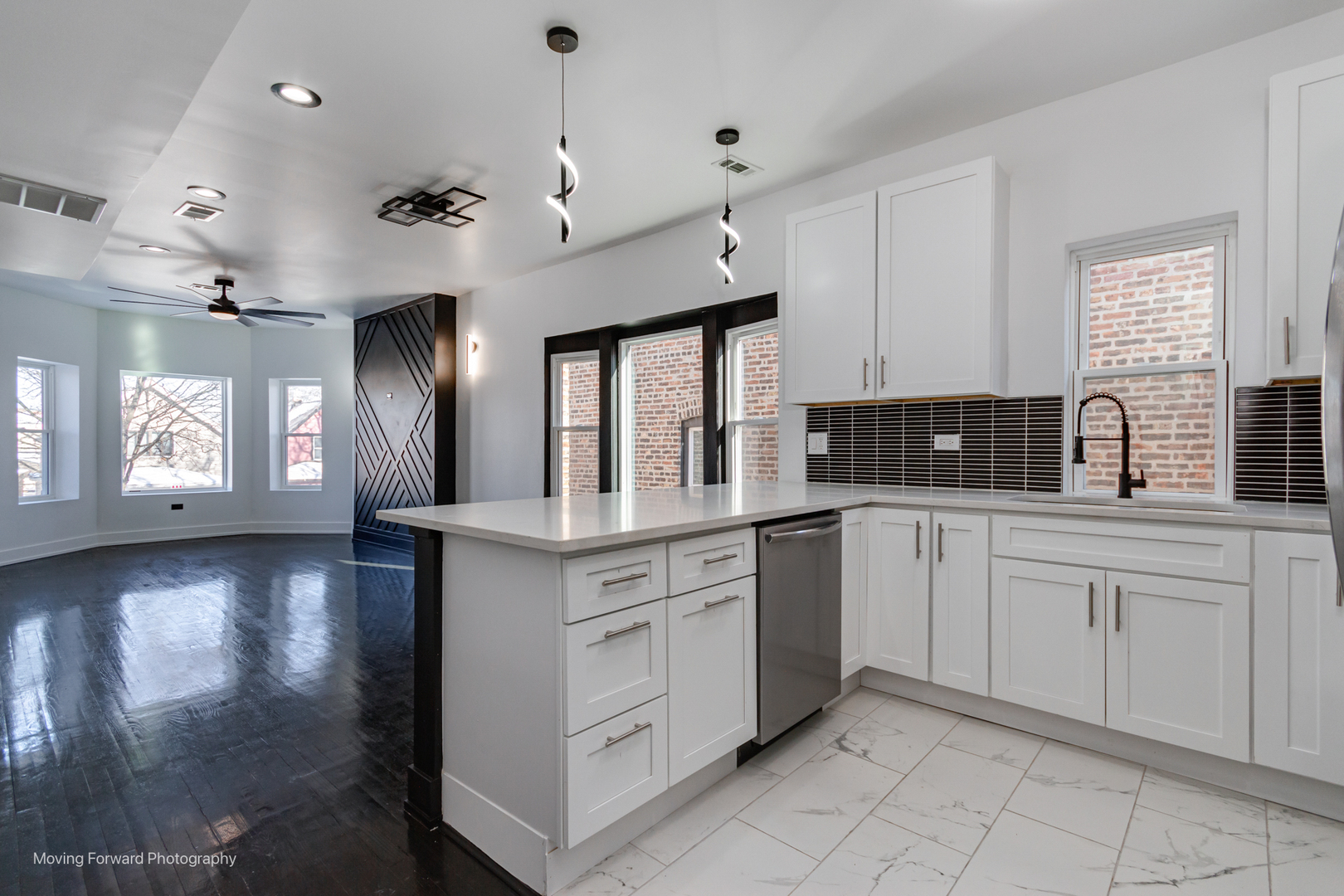 4941 W Iowa Street, Chicago, IL 60651