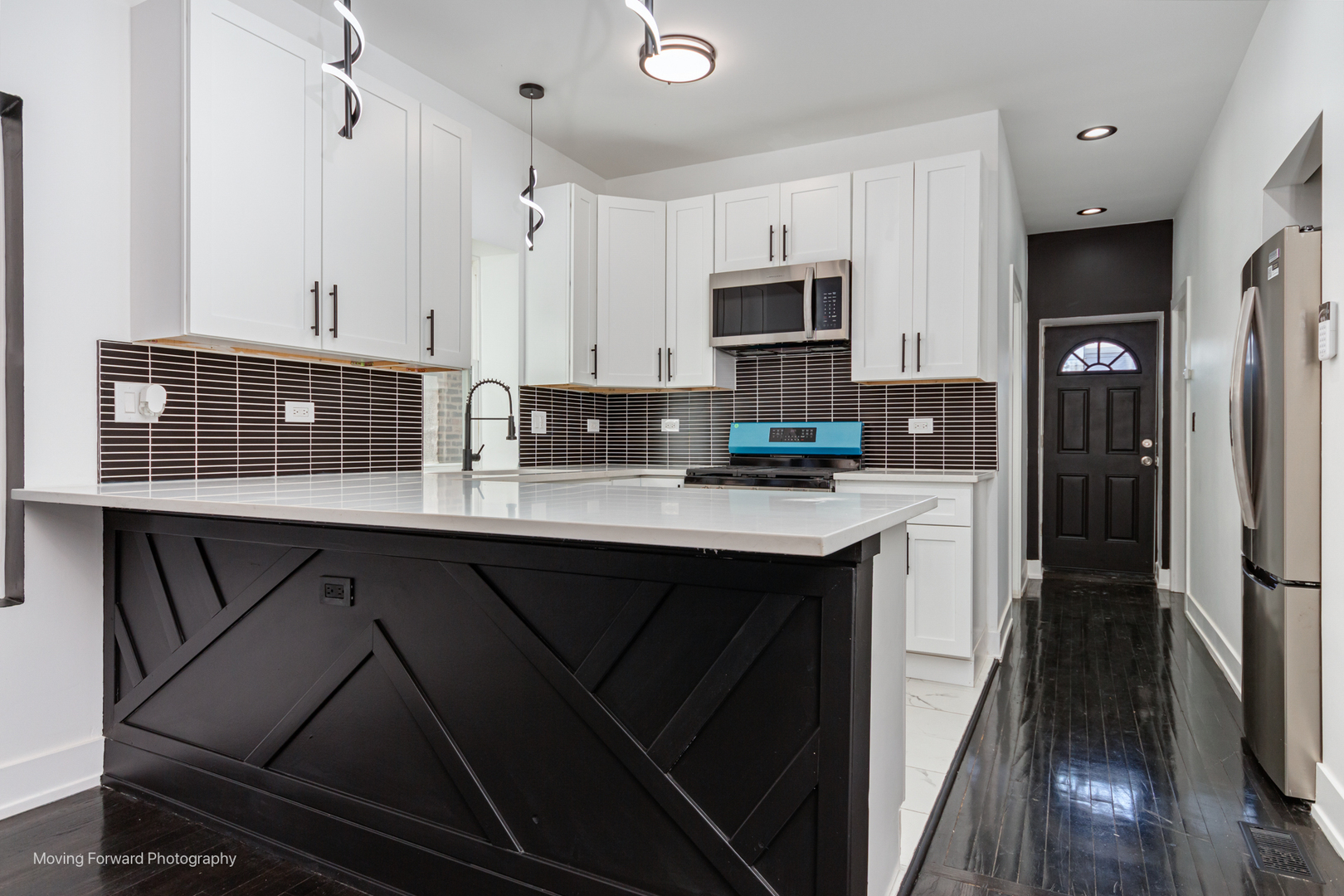 4941 W Iowa Street, Chicago, IL 60651