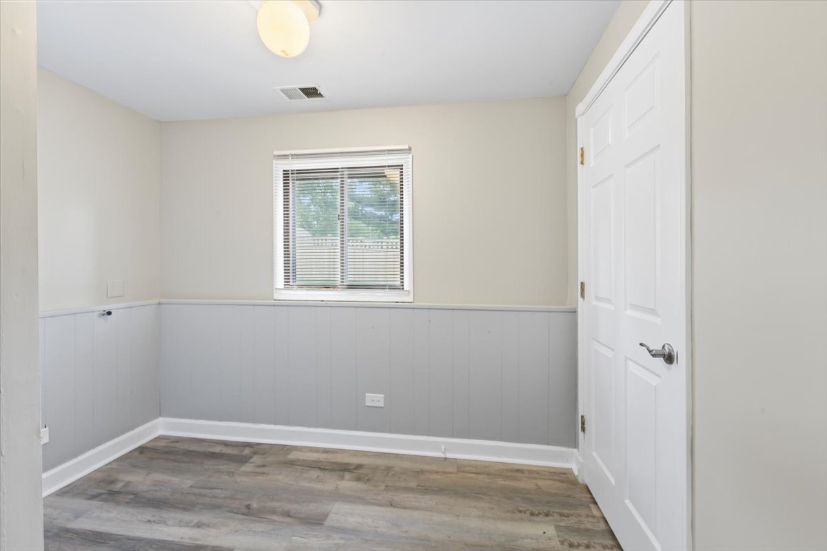 33W067 Bonnie Street, St. Charles, IL 60174