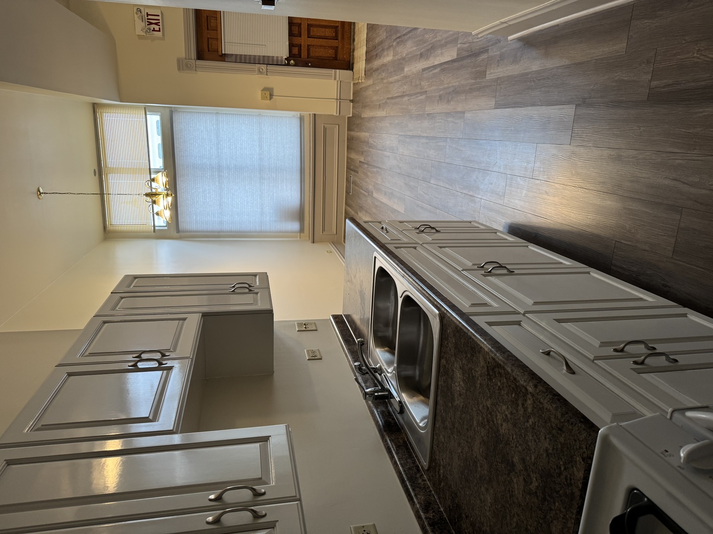 204 E Washington Street #204, Joliet, IL 60433