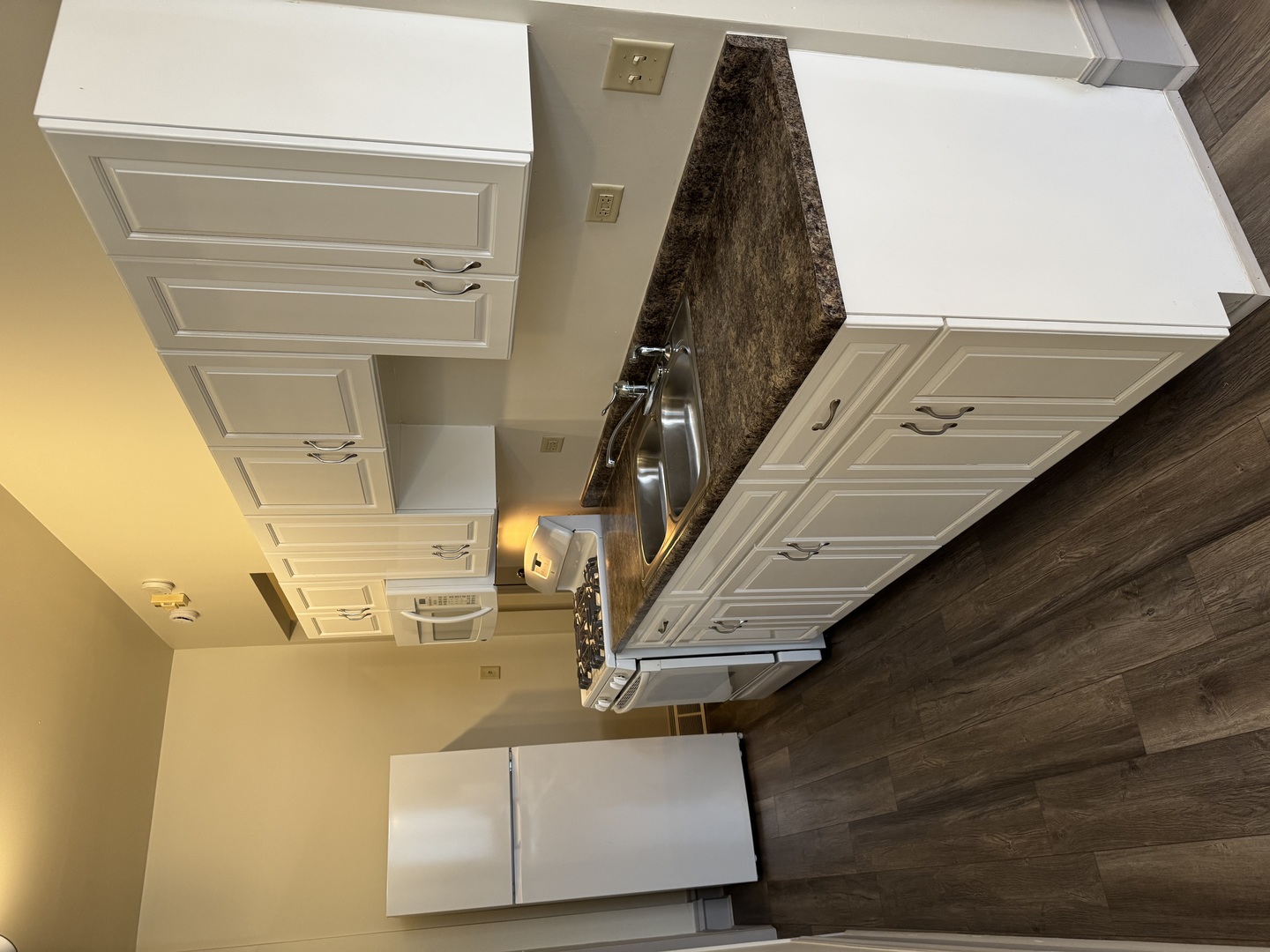 204 E Washington Street #204, Joliet, IL 60433