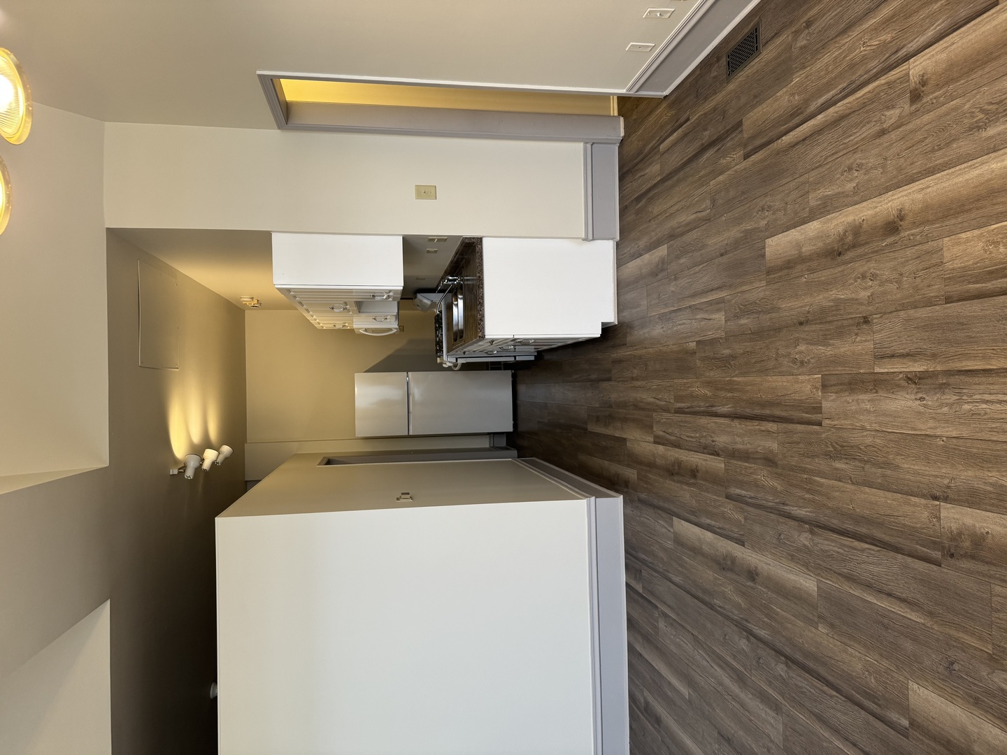 204 E Washington Street #204, Joliet, IL 60433